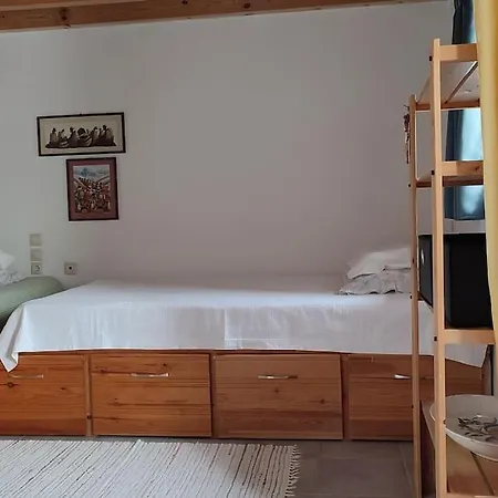 Nyaraló Omorfo House *