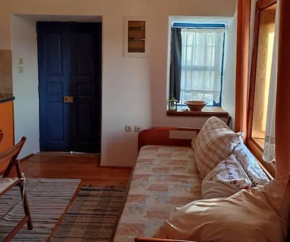 Omorfo House Feriehus Asklipiion