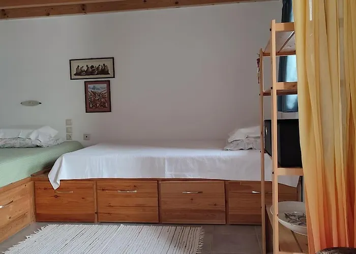 Feriehus Omorfo House *