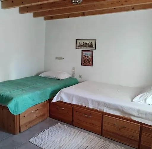 Omorfo House