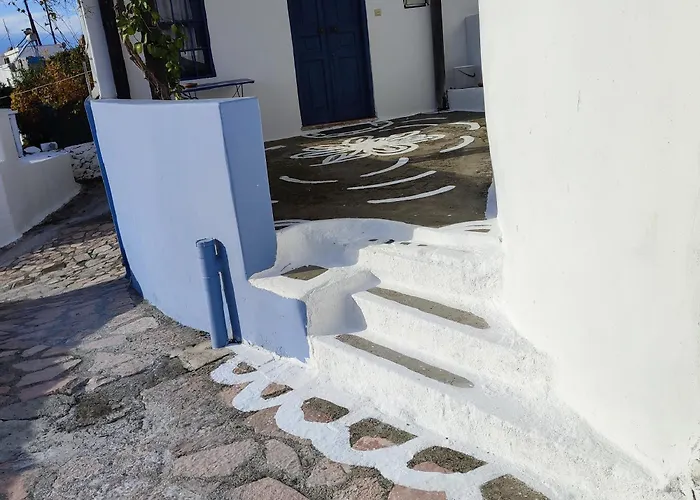 Omorfo House *
